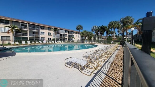 4500 N Federal Hwy in Lighthouse Point, FL - Building Photo - Building Photo