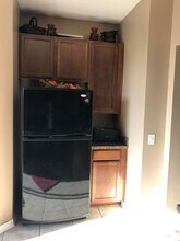 6933 Towering Spruce Dr in Riverview, FL - Building Photo - Building Photo