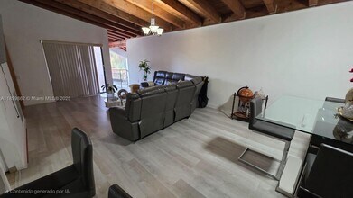 6924 SW 114th Pl in Miami, FL - Building Photo - Building Photo