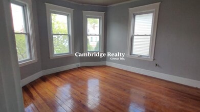 20 Madison St, Unit 2 in Somerville, MA - Building Photo - Building Photo