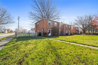 21000 Priday Ave in Euclid, OH - Building Photo - Building Photo