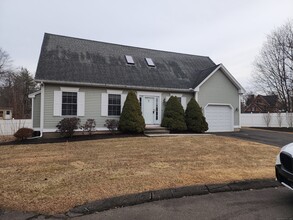 600 Main St in Southington, CT - Building Photo - Building Photo