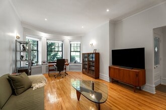 214 Chem. de la Côte-Saint-Antoine in Westmount, QC - Building Photo - Building Photo