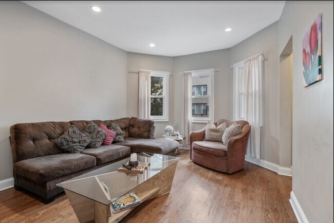 2931 N Dawson Ave in Chicago, IL - Building Photo - Building Photo