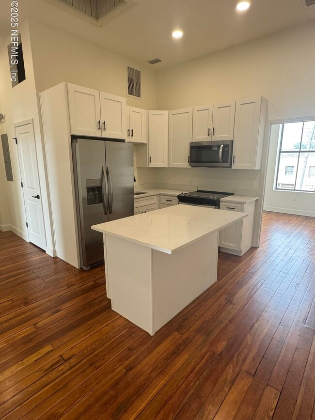 property at 115 E Call St