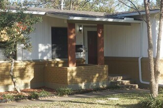 2121 N Hickory St in Sherman, TX - Building Photo - Building Photo