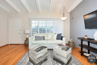 313 Mildred Ave in Los Angeles, CA - Building Photo - Building Photo