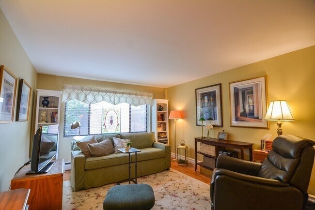 9 Ryder St, Unit 15 in Arlington, MA - Building Photo - Building Photo