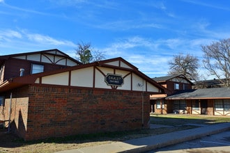 Chalet Apartments in Norman, OK - Building Photo - Building Photo