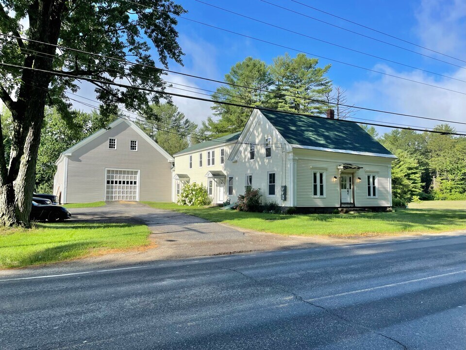 15 N Raymond Rd, Unit A in Gray, ME - Building Photo