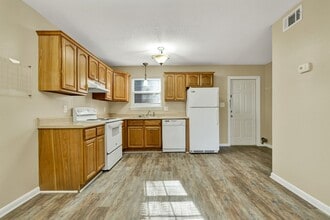 1312 Ely Rd, Unit 6 in Chattanooga, TN - Building Photo - Building Photo