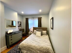 330 Western Ave, Unit 3 in Cambridge, MA - Foto de edificio - Building Photo