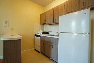 1132 Commonwealth Ave in Boston, MA - Building Photo - Building Photo