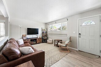184 Leona Dr in Denver, CO - Building Photo - Building Photo