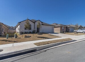 19613 Caroline Harrison St in Manor, TX - Building Photo - Building Photo