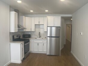 2239 W Oxford St in Philadelphia, PA - Building Photo - Building Photo