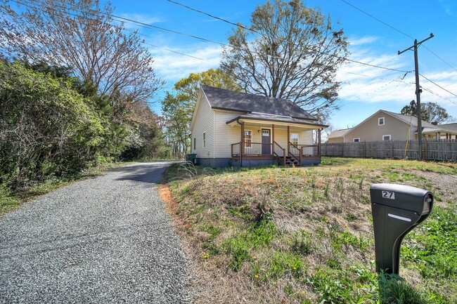 property at 27 Selma Dr