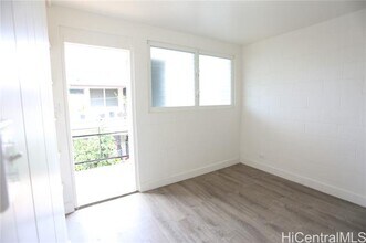 919 Makahiki Way in Honolulu, HI - Building Photo - Building Photo