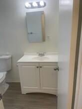 2232 E Lenita Ln, Unit B in Santa Ana, CA - Building Photo - Building Photo