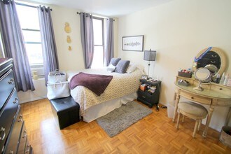 201 E 73rd St-Unit -1 in New York, NY - Building Photo - Building Photo