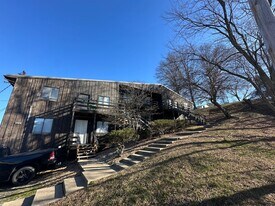 1202 19th St in Vienna, WV - Building Photo