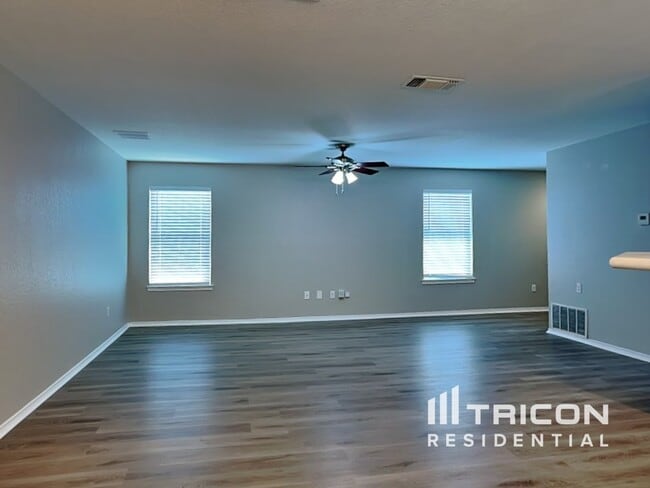 9815 Balboa Island in San Antonio, TX - Building Photo - Building Photo
