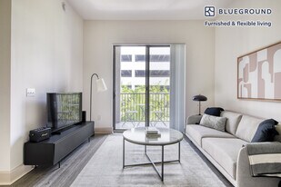 8800 Doral Blvd, Unit SI FL3-ID15 in Doral, FL - Building Photo