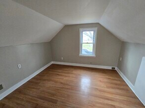 1202 Van Vleck Rd in Syracuse, NY - Building Photo - Building Photo