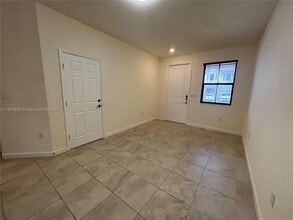 15080 SW 119th Ln in Miami, FL - Building Photo - Building Photo