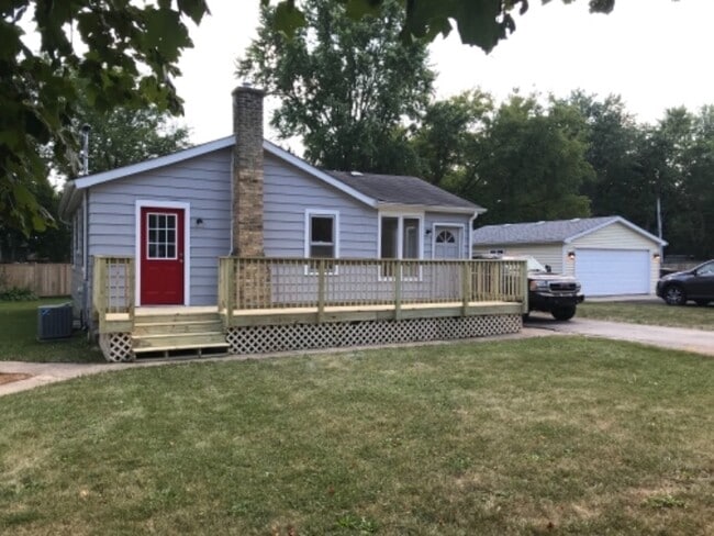 property at 916 Burris Ave