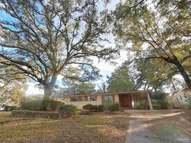 4929 Springhill Dr in Pensacola, FL - Building Photo