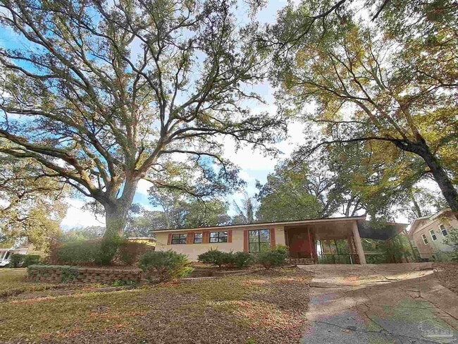 property at 4929 Springhill Dr