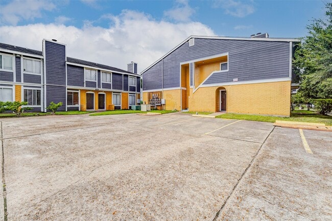 property at 12527 Ashford Meadow Dr