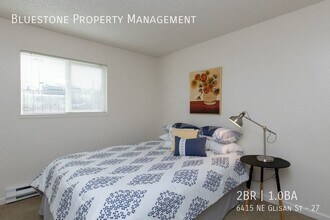 6415 NE Glisan St in Portland, OR - Building Photo - Building Photo