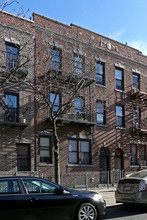 4525 40th St in Sunnyside, NY - Building Photo - Building Photo