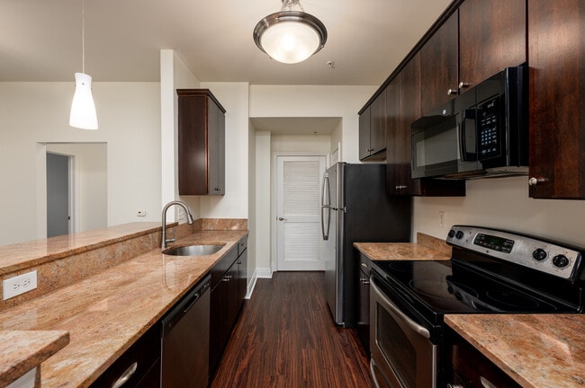 Maxwell Apartments in Indianapolis, IN - Building Photo - Interior Photo