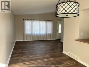 3401 Roxborough Ave in Windsor, ON - Building Photo - Building Photo