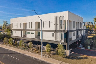 The Lofts on 7th in Phoenix, AZ - Foto de edificio - Building Photo