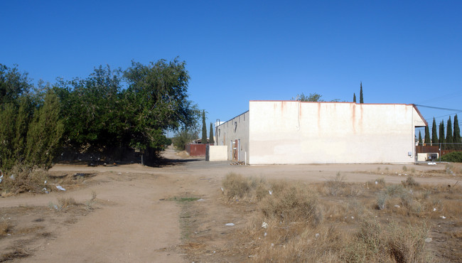 16210 Orange St in Hesperia, CA - Building Photo - Building Photo