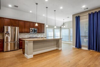 23728 Tatum Bend Ln in Spring, TX - Foto de edificio - Building Photo