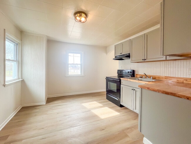 202 E Westover Ave in Colonial Heights, VA - Building Photo - Building Photo