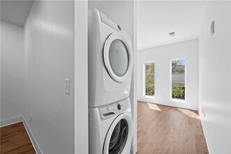 456 Flat Shoals Ave SE in Atlanta, GA - Building Photo - Building Photo