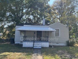2213 Fulton Ave SW in Birmingham, AL - Building Photo