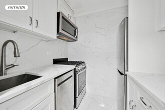 111 3rd Ave in New York, NY - Foto de edificio - Building Photo