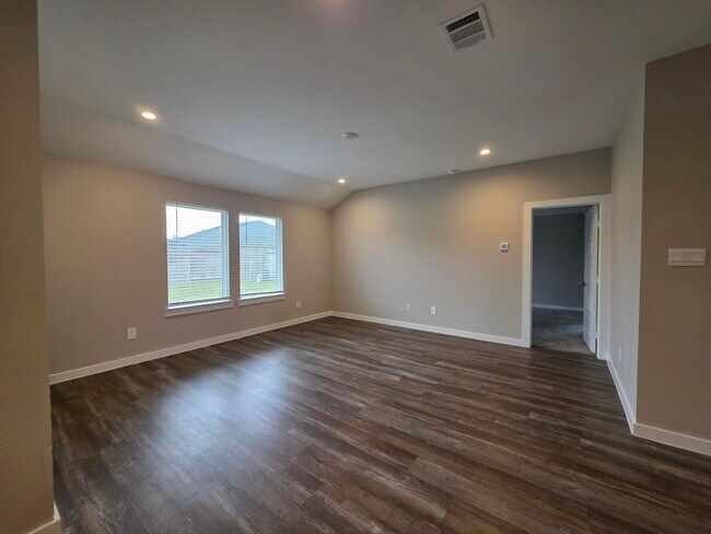 property at 1131 Hughes Crossing Dr