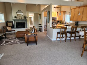 718 Coronado Ct in San Diego, CA - Building Photo - Building Photo