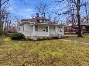 303 Westwood Ave in Columbia, MO - Building Photo - Building Photo