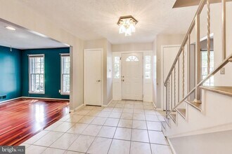 1718 Crestview Dr in Rockville, MD - Building Photo - Building Photo