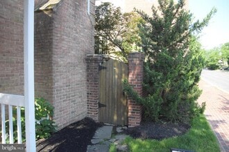 1188 N Utah St in Arlington, VA - Building Photo - Building Photo