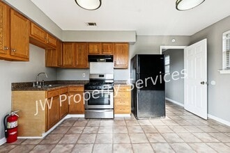 2203-2203 Octavia Dr in Chalmette, LA - Foto de edificio - Building Photo